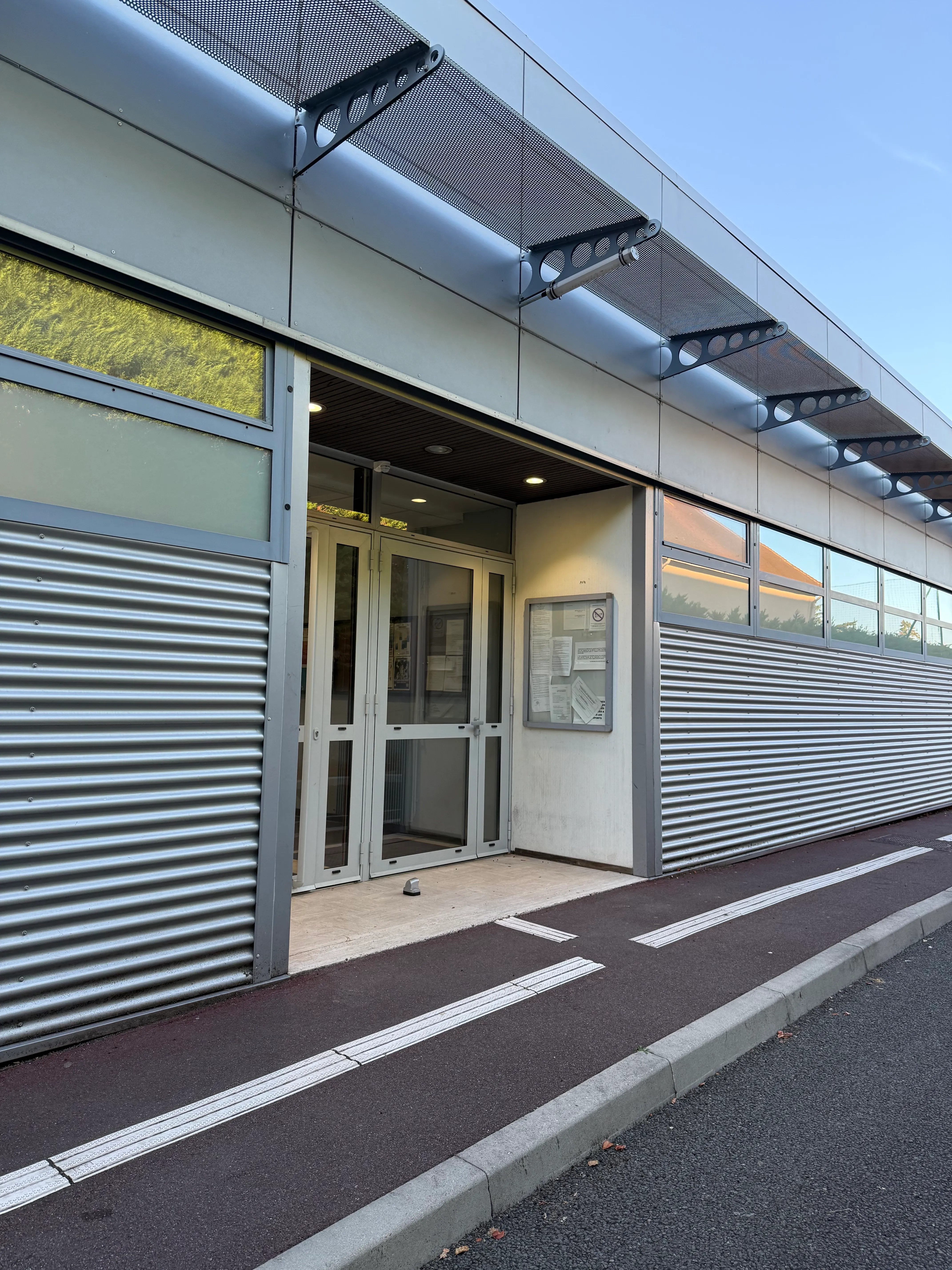 Entrée du gymnase — Shorinji Kempo Croissy